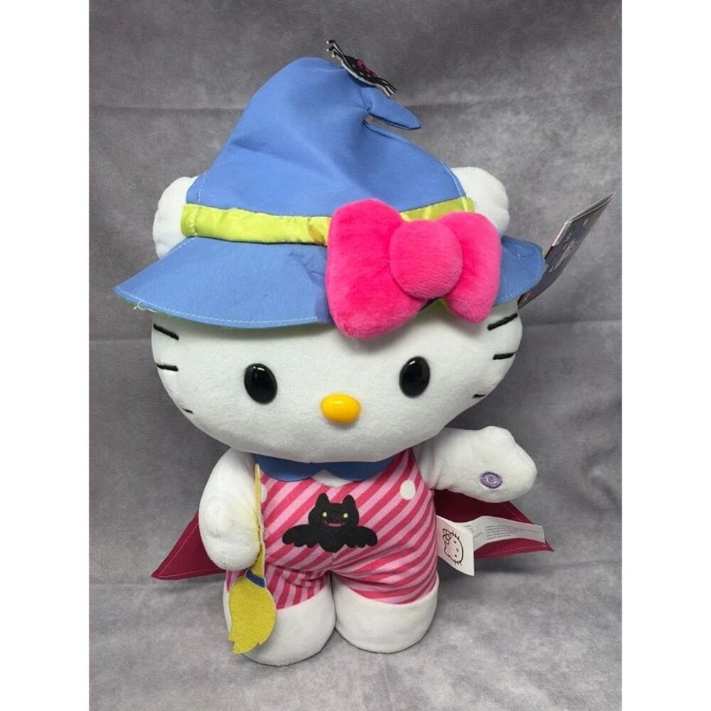 Hello kitty animated plush new with tags ( 1 small spot on arm)